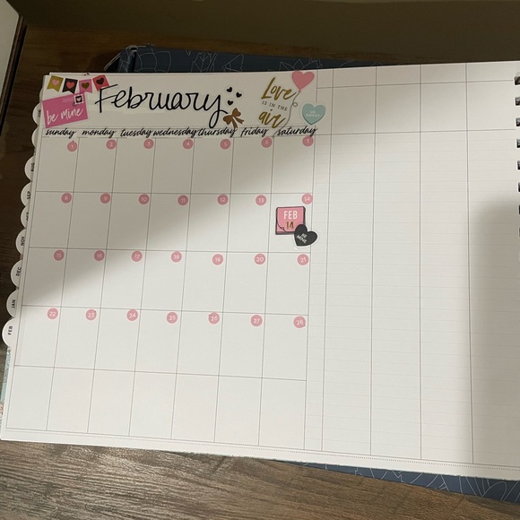 Laurel Denise Vertical Weekly Planner - Picture 7 of 16